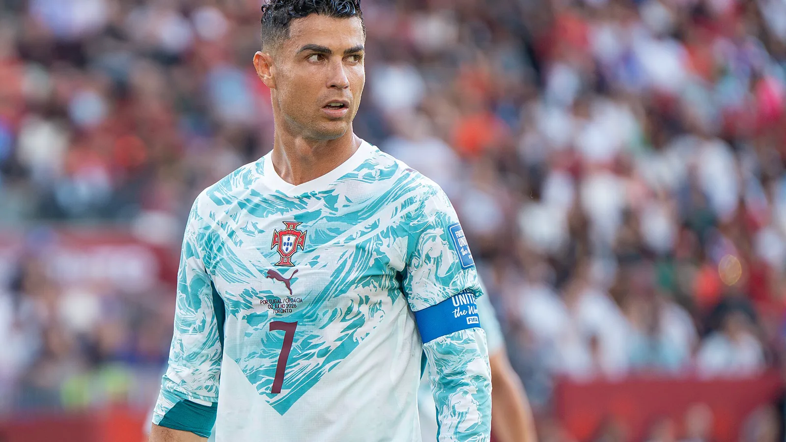 Cristiano Ronaldo trên sân trong trận Croatia gặp Bồ Đào Nha, ảnh minh họa cho mục xem lại bóng đá Xoilac